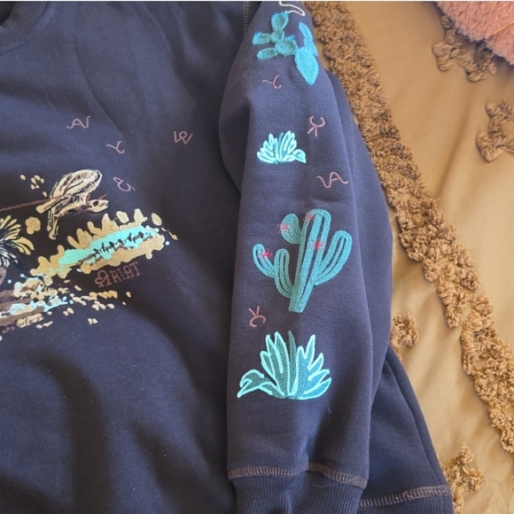 Womens Ariat Crewneck - Picture 3 of 4